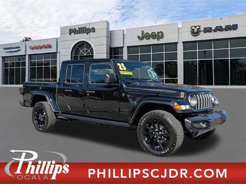 2025 Jeep Gladiator Sport