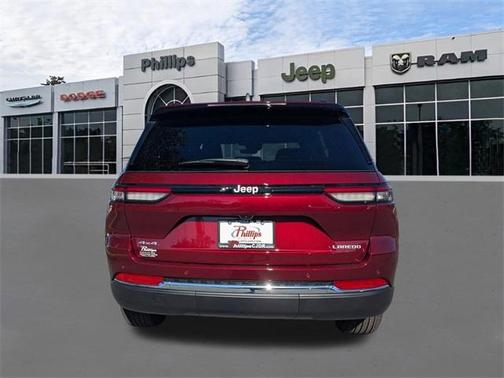 2025 Jeep Grand Cherokee Laredo X