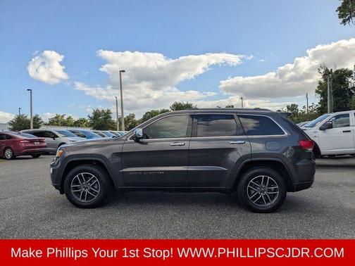 Granite Crystal Clearcoat Metallic 2019 Jeep Grand Cherokee Limited