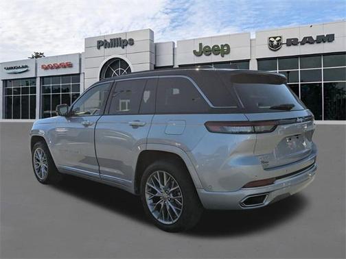 2025 Jeep Grand Cherokee Summit