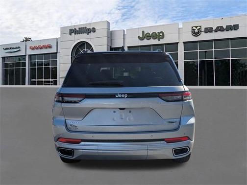 2025 Jeep Grand Cherokee Summit