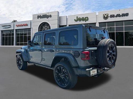 2025 Jeep Wrangler 4xe Sahara