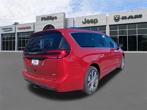 2026 Chrysler Pacifica Pinnacle