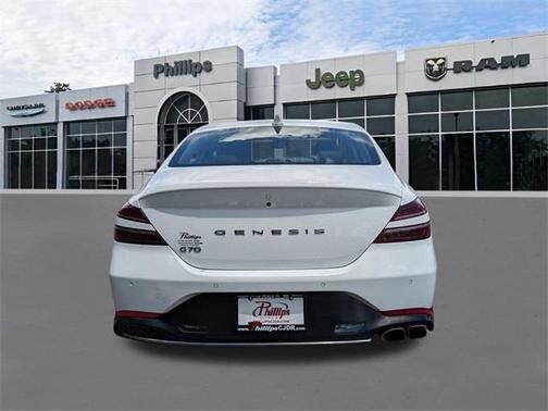 2022 Genesis G70 2.0T