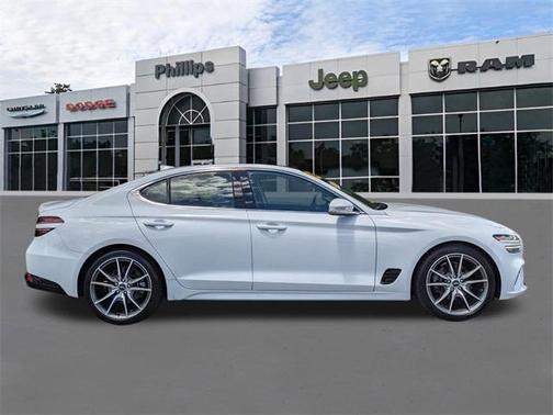 2022 Genesis G70 2.0T