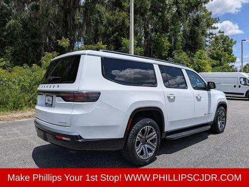 Bright White Clearcoat 2024 Jeep Wagoneer L Series II