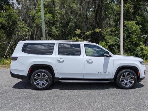 Bright White Clearcoat 2024 Jeep Wagoneer L Series II