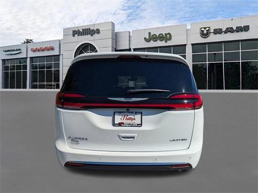 2026 Chrysler Pacifica Limited