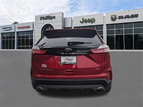 2024 Ford Edge Titanium