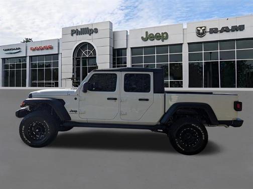 2023 Jeep Gladiator Sport