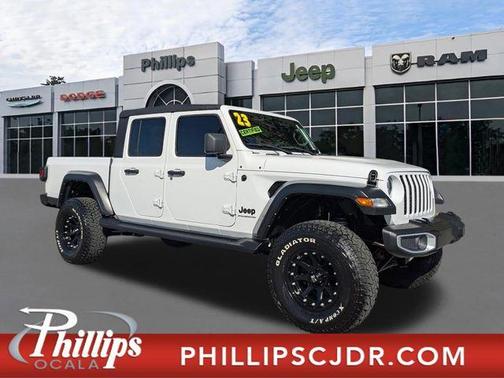 2023 Jeep Gladiator Sport