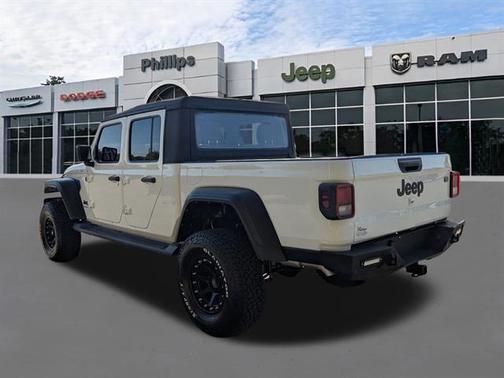 2023 Jeep Gladiator Sport