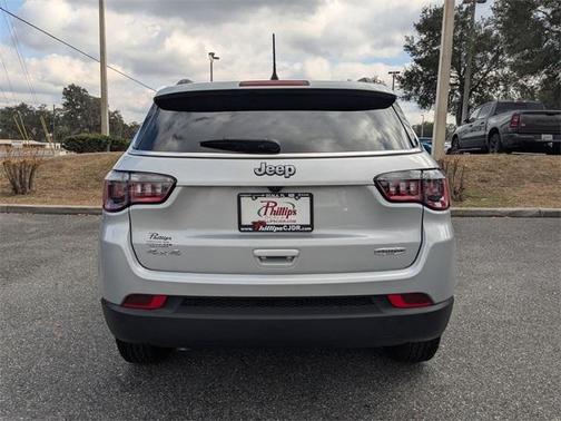 2025 Jeep Compass Latitude