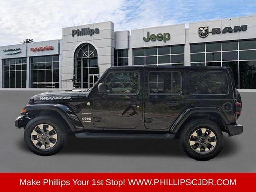 Black Clearcoat 2018 Jeep Wrangler Unlimited Sahara