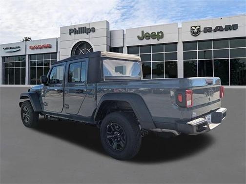 2026 Jeep Gladiator Sport