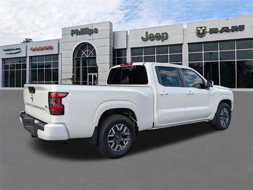 2025 Nissan Frontier SL