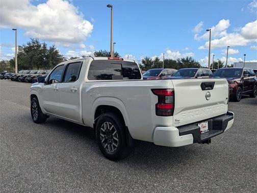 2025 Nissan Frontier SL