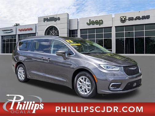 Granite Crystal Clearcoat Metallic 2022 Chrysler Pacifica Touring-L