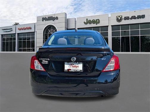 2018 Nissan Versa 1.6 SV