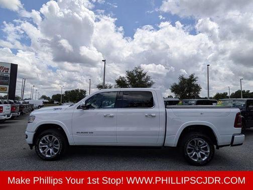 Bright White Clearcoat 2022 RAM 1500 Longhorn