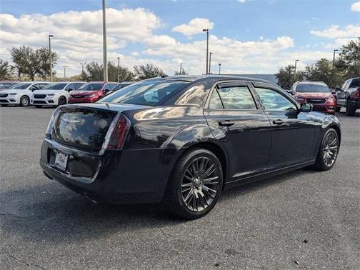 2013 Chrysler 300C Varvatos Collection