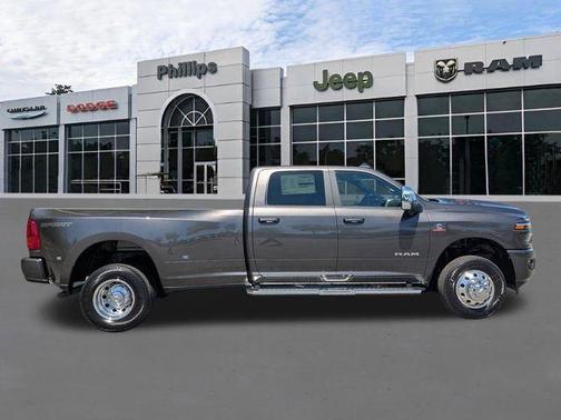 Granite Crystal Clearcoat Metallic 2026 RAM 3500 Laramie