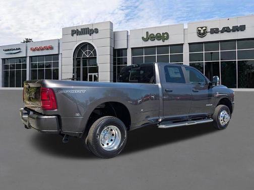 Granite Crystal Clearcoat Metallic 2026 RAM 3500 Laramie