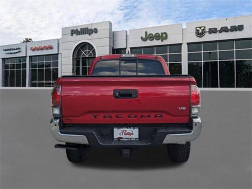 2017 Toyota Tacoma SR5