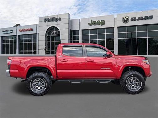 2017 Toyota Tacoma SR5