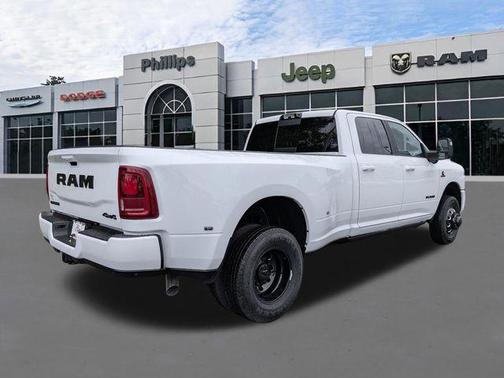 Bright White Clearcoat 2026 RAM 3500 Laramie