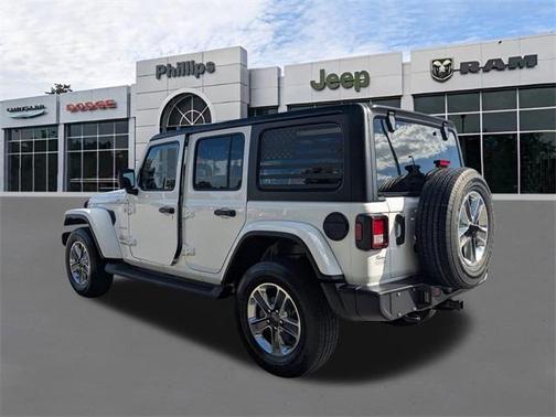 2022 Jeep Wrangler Unlimited Sahara