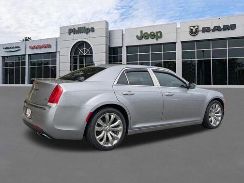 2018 Chrysler 300 Limited