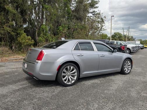 2018 Chrysler 300 Limited