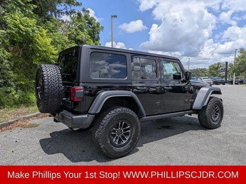 Black Clearcoat 2024 Jeep Wrangler Rubicon