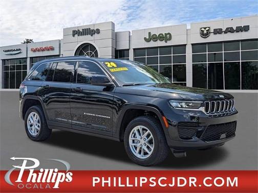 2024 Jeep Grand Cherokee Laredo