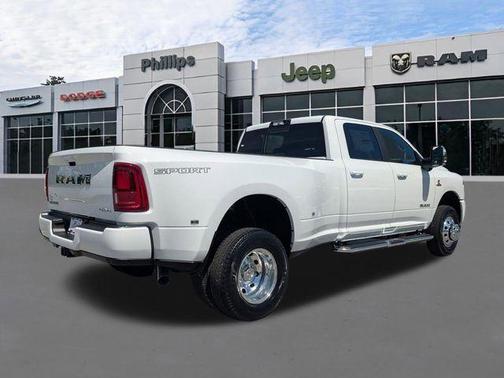 Bright White Clearcoat 2026 RAM 3500 Laramie