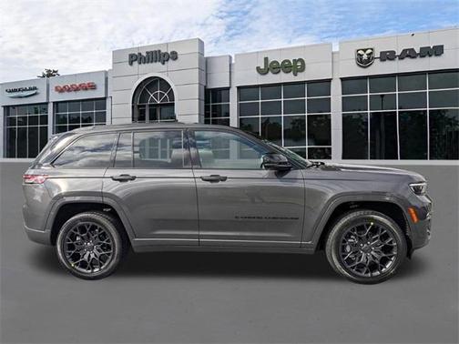 2025 Jeep Grand Cherokee Summit