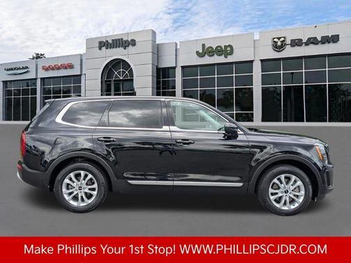 Ebony Black 2022 Kia Telluride LX