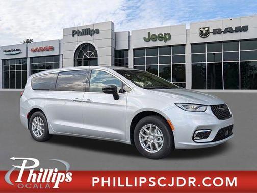 Silver Mist Clearcoat 2026 Chrysler Pacifica Select