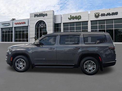 2023 Jeep Wagoneer Base