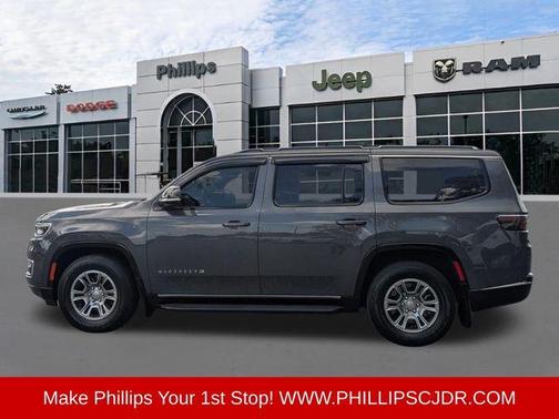 2023 Jeep Wagoneer Base