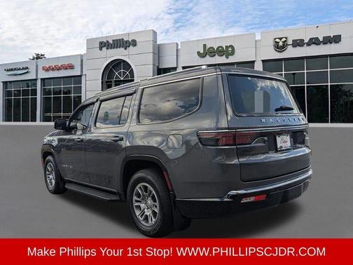 2023 Jeep Wagoneer Base