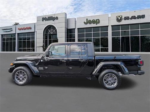 2023 Jeep Gladiator Overland