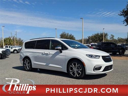 2026 Chrysler Pacifica Pinnacle