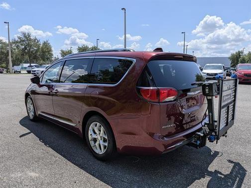 Velvet 2018 Chrysler Pacifica Touring-L Plus