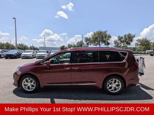 Velvet 2018 Chrysler Pacifica Touring-L Plus