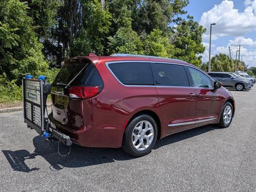 Velvet 2018 Chrysler Pacifica Touring-L Plus