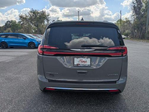 2022 Chrysler Pacifica Limited