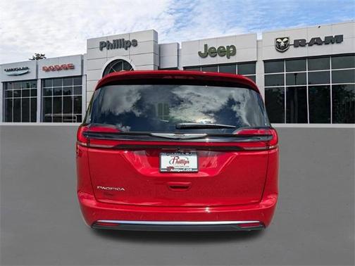 2026 Chrysler Pacifica Pinnacle