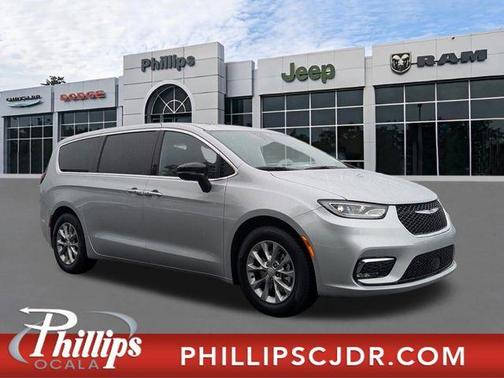 Silver Mist Clearcoat 2026 Chrysler Pacifica Limited